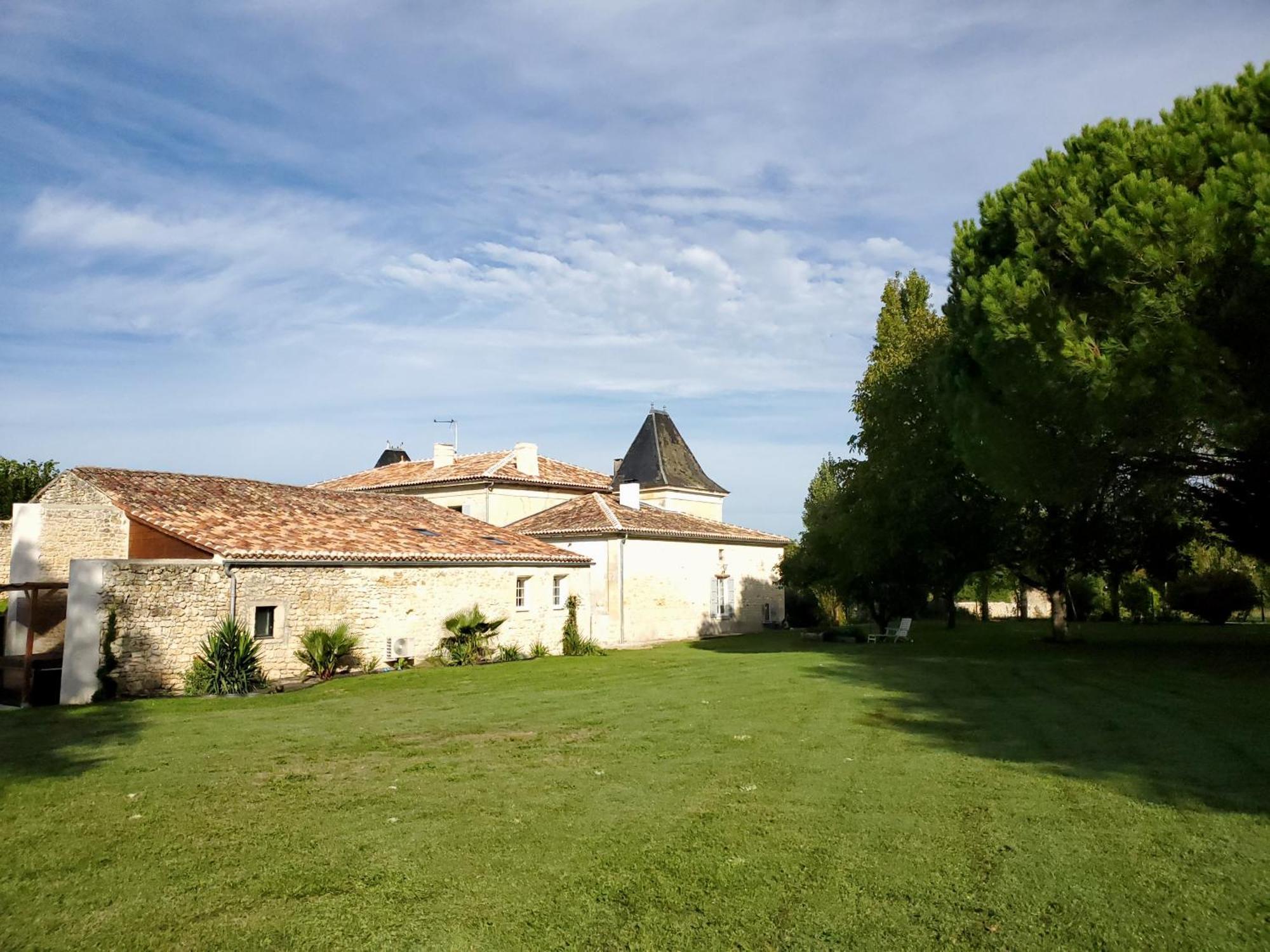 Bed and Breakfast Domaine De La Gemoliere Gemozac Екстер'єр фото